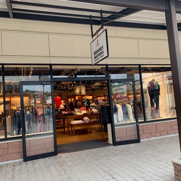 Photos At ブルックスブラザーズ 土岐プレミアムアウトレット店 土岐ヶ丘1 2