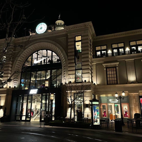 Nike grove cheap