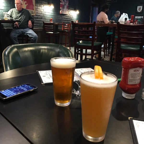 Photo taken at On Tap Sports Cafe - Riverchase Galleria by Gwendolyn C. on 1/22/2021