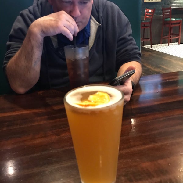 Photo taken at On Tap Sports Cafe - Riverchase Galleria by Gwendolyn C. on 11/6/2020