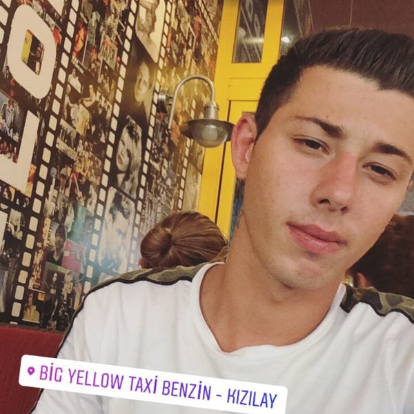 Снимок сделан в Big Yellow Taxi Benzin пользователем Sergen S. 7/7/2018