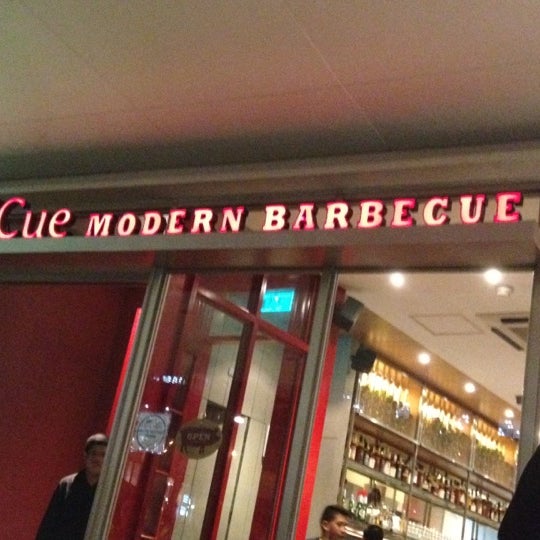 Photo taken at &#39;Cue Modern Barbecue by Aubrey Marie B. on 11/23/2012