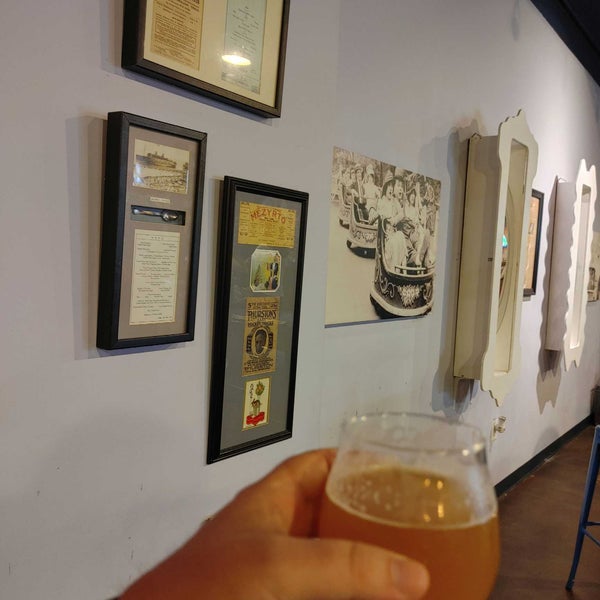 6/24/2022 tarihinde Johnny 5.ziyaretçi tarafından Forgotten Boardwalk Brewing'de çekilen fotoğraf