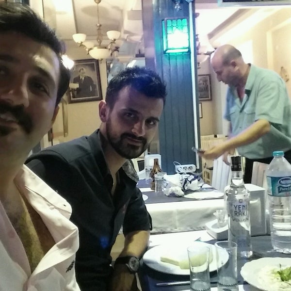 Photo taken at Mavraki Balık Restaurant by Fırat K. on 9/16/2016