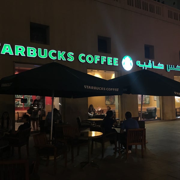 Foto tomada en Starbucks  por 🏆&quot;Aytkn &quot;🏆 el 12/3/2016