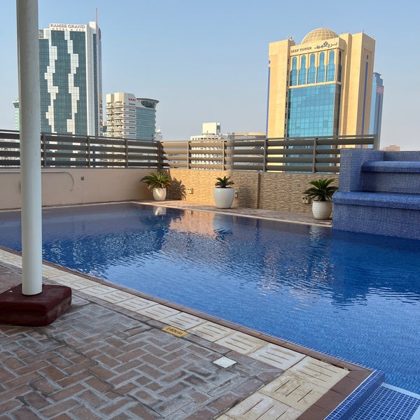Foto diambil di Fraser Suites Seef Bahrain oleh Jaynne M. pada 8/4/2022
