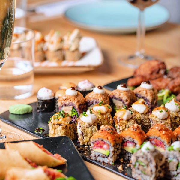 make sure to try our sushi tasting platter... Perfecto way to find your favorite