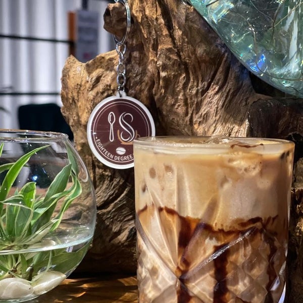 Eighteen Degree Coffee Café in Kuching