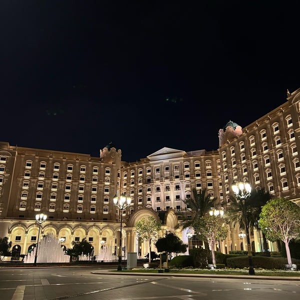 Foto diambil di The Ritz-Carlton, Riyadh oleh Ha pada 3/8/2024