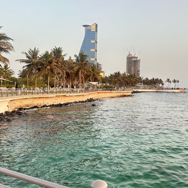 Foto tirada no(a) Jeddah Waterfront (JW) por نواف✨ em 5/6/2024