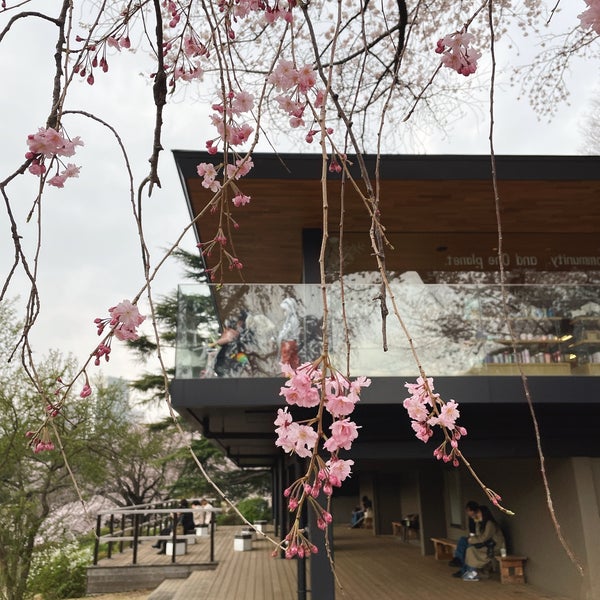 東屋 Historic Site In 新宿区