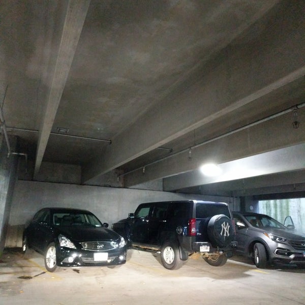 yankee stadium parking 161st street garage