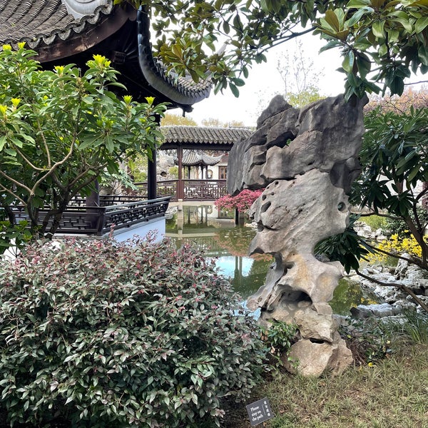 Photo taken at Lan Su Chinese Garden by Anthony A. on 3/30/2022