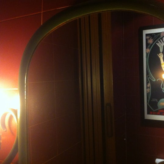 10/16/2012にAdrian M.がCafé Pepe Botellaで撮った写真