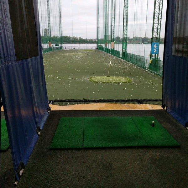 Photo taken at The Golf Club at Chelsea Piers by Tim M. on 5/3/2021