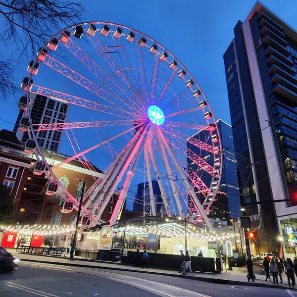 1/16/2023 tarihinde Hima V.ziyaretçi tarafından SkyView Atlanta'de çekilen fotoğraf