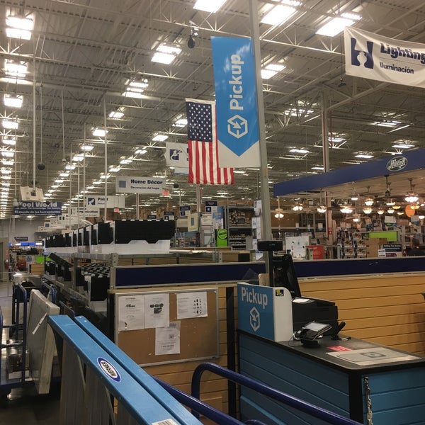 Lowe's Home Improvement Hardware Store in South Baton Rouge