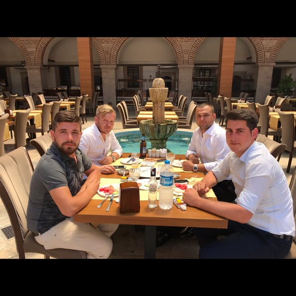 Foto diambil di Taşhan Otel oleh Ali Y. pada 7/8/2018