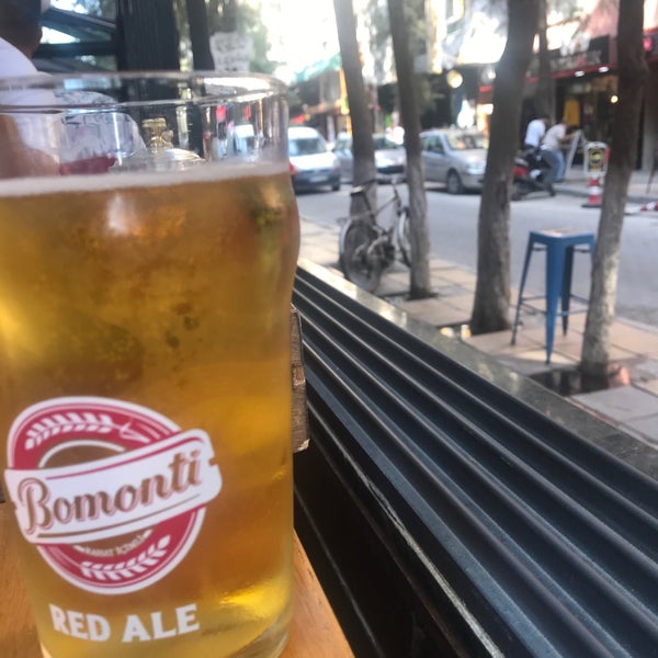 Foto scattata a Limon Restaurant &amp; Bar da Ali Y. il 9/9/2018