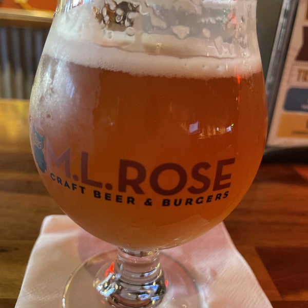 6/3/2022 tarihinde Chris M.ziyaretçi tarafından M.L.Rose Craft Beer &amp; Burgers'de çekilen fotoğraf
