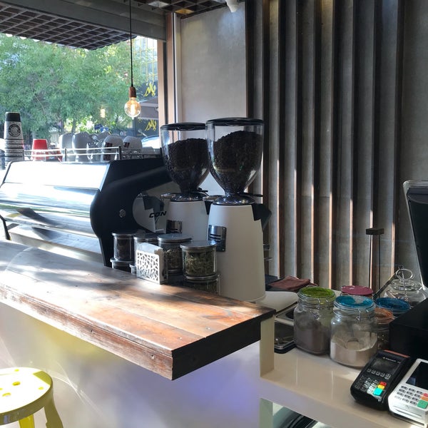 9/15/2018 tarihinde Alex R.ziyaretçi tarafından Mélange Café | کافه ملانژ'de çekilen fotoğraf