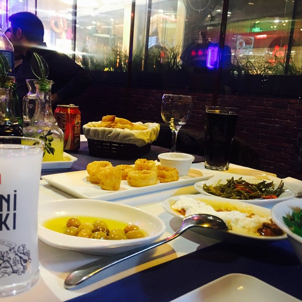 Photo prise au My Deniz Restaurant par 💜✨~B!RS€L~✨💜 le12/12/2016