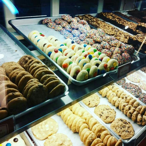 Mrs. Fields Mall Multiplaza Pacific