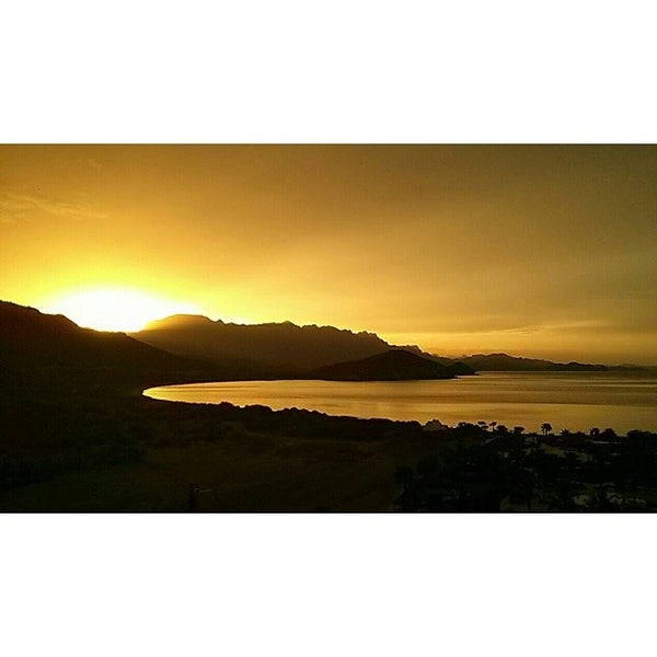 Foto diambil di Villa Del Palmar Beach Resort &amp; Spa oleh Miguel Y. pada 8/14/2014