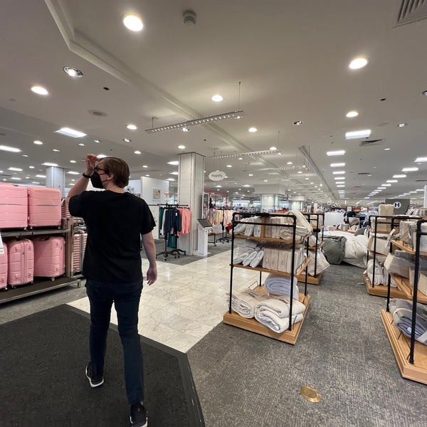 Macy's Outlet Store in Tigard