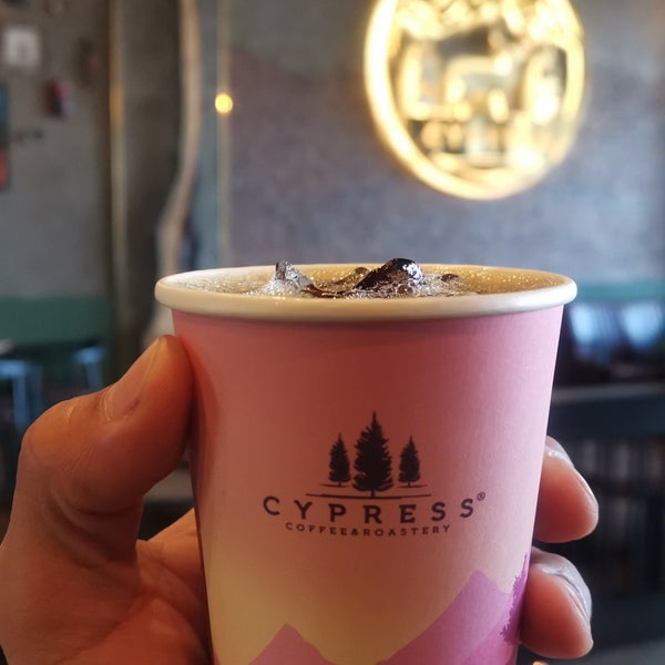 Photo taken at CYPRESS Caffe &amp; Roastery by Titu R. on 7/22/2023