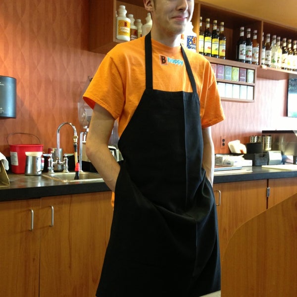 4/2/2013 tarihinde Jonny A.ziyaretçi tarafından Biggby Coffee'de çekilen fotoğraf