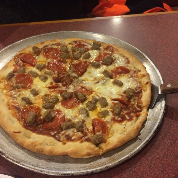 Galleria Pizza Central Business District 16 W Main St