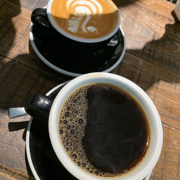 Seriously good, strong coffee! Quirky interior with plenty tables. Staff are super friendly and quick with service. Here, it’s always a fucking double!👌☕️