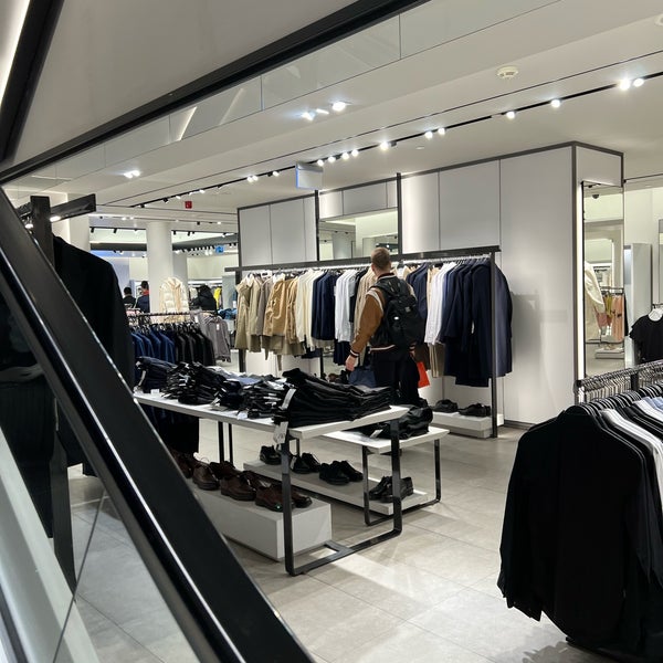Zara Clothing Store in Wien