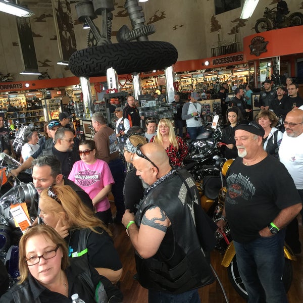 Foto tomada en Peterson&#39;s Harley-Davidson of Miami  por Juan C. el 1/31/2016