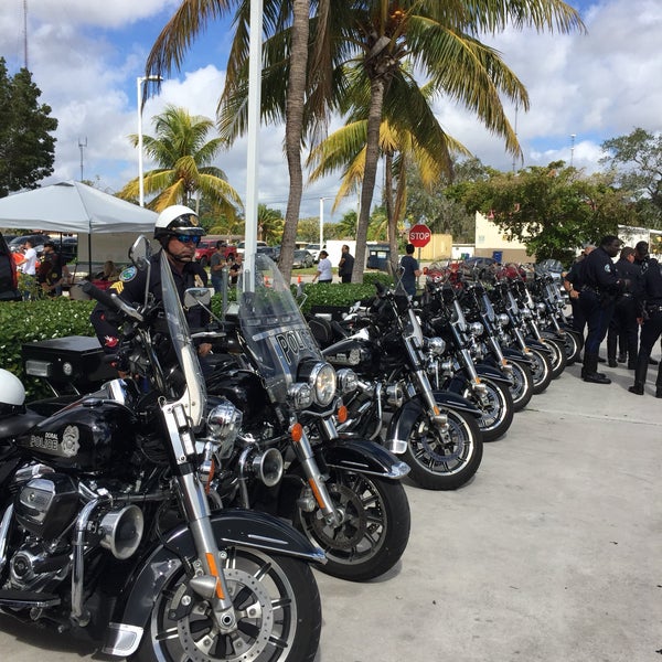 Foto tomada en Peterson&#39;s Harley-Davidson of Miami  por Juan C. el 2/4/2018