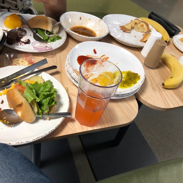 Brandywine Dining Commons College Cafeteria in University of