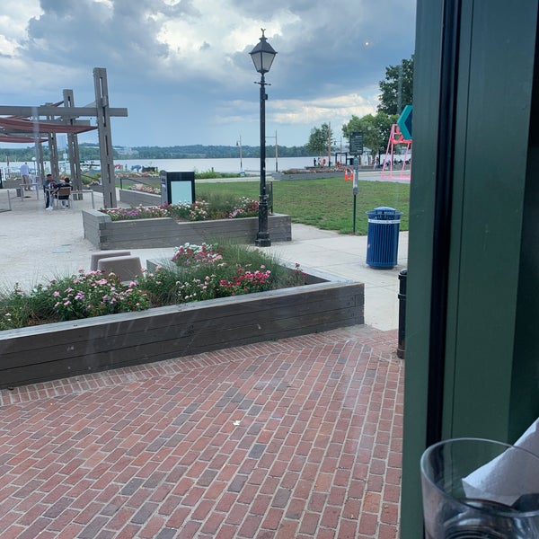 Vola’s Dockside Grill and HiTide Lounge Old Town Alexandria, VA