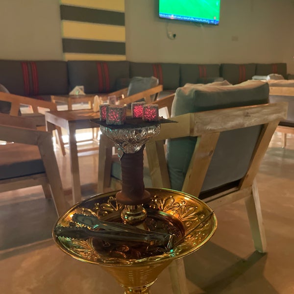 كوفي الزلمة AlZalamah Hookah Bar in Riyadh