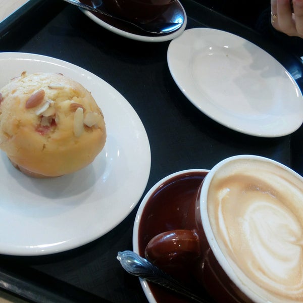 Hollywood Bakery Espresso 2 tips from 45 visitors