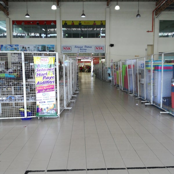 Сочи моремолл хофф. 3307). Толмачево о. Нск трейд. Компания свтрейд.