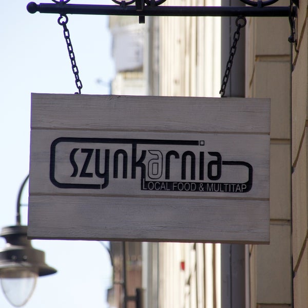 Foto tomada en Szynkarnia Local Food &amp; Multitap  por Szynkarnia Local Food &amp; Multitap el 10/21/2015