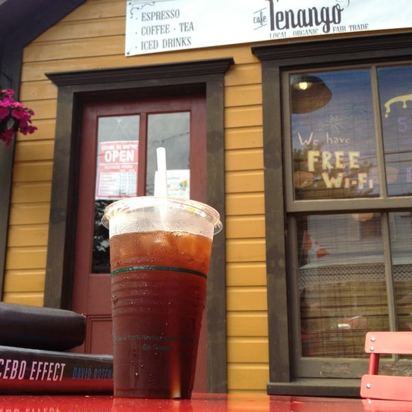 7/7/2013 tarihinde Ilia L.ziyaretçi tarafından Cafe Tenango'de çekilen fotoğraf