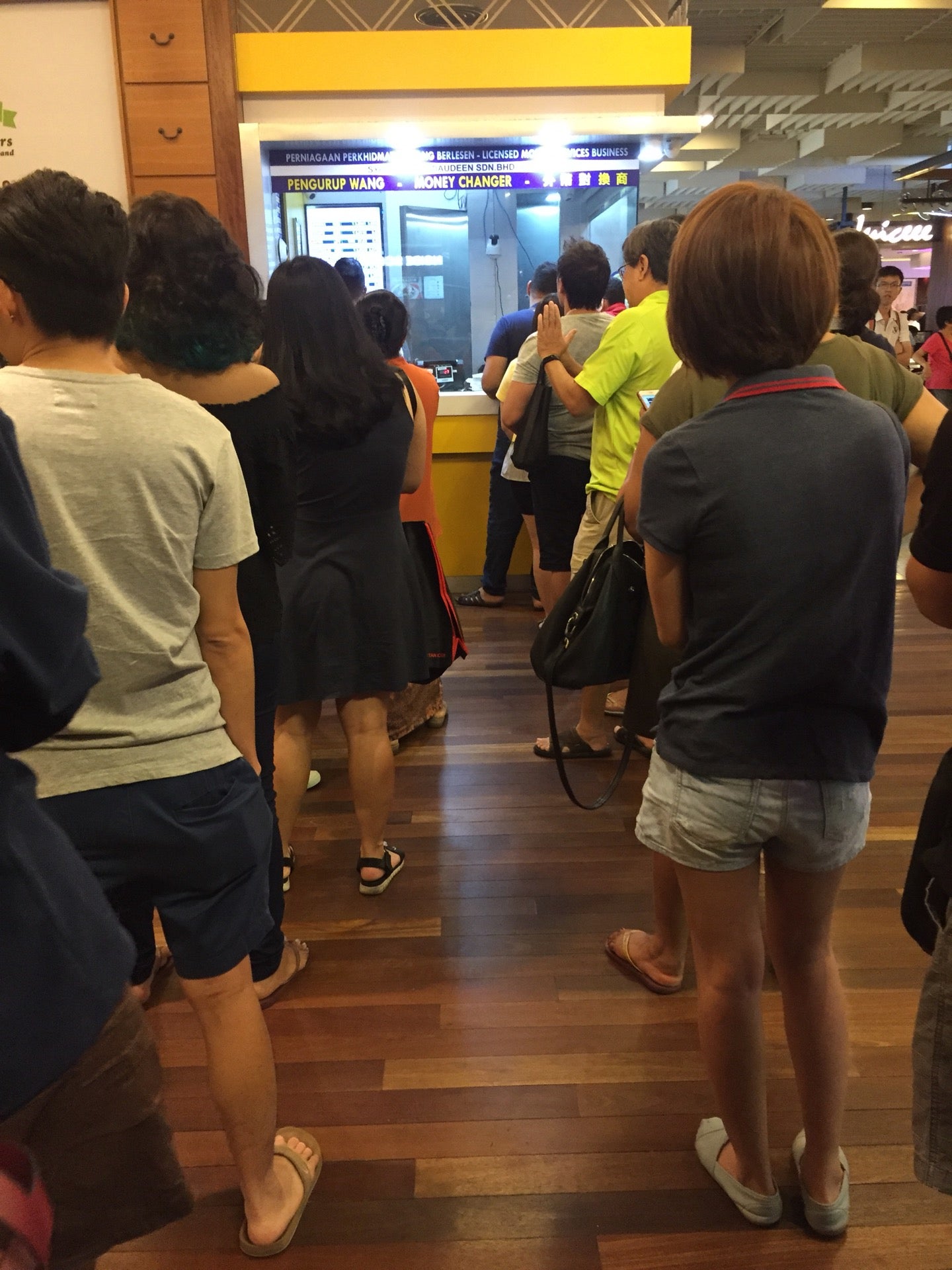 Money Changer At Mid Valley