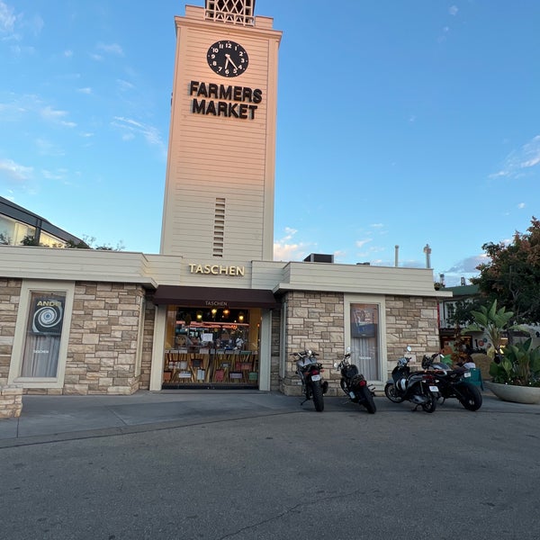 รูปภาพถ่ายที่ The Original Farmers Market โดย Alexander R. เมื่อ 10/8/2023