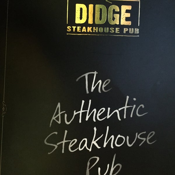 รูปภาพถ่ายที่ Didge Steakhouse Pub โดย Peterson M. เมื่อ 1/29/2015
