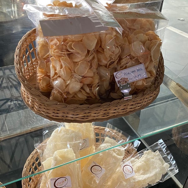 Xenia Bakery Kampung Melayu Bakery in Tebet