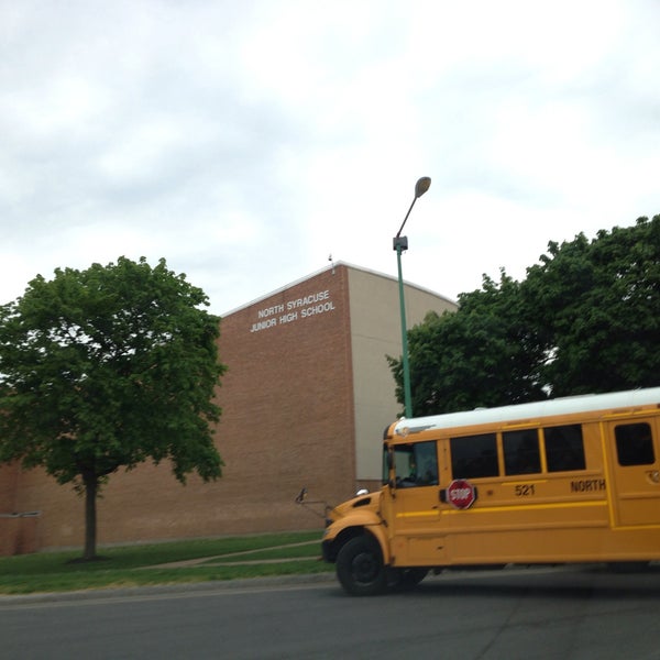 North Syracuse Junior High School Middle School in North Syracuse