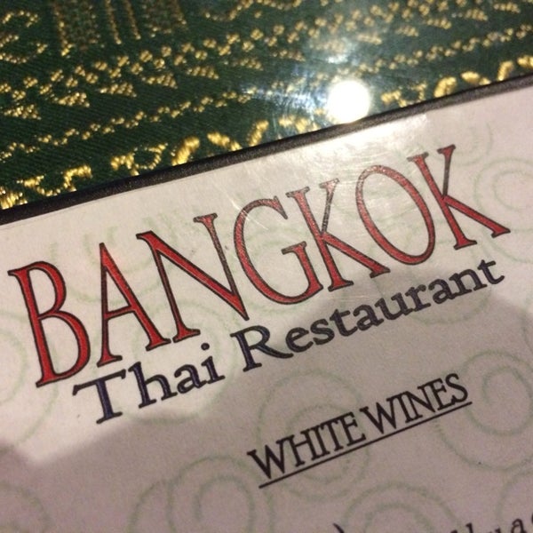 2/14/2014 tarihinde Aaron Y.ziyaretçi tarafından Bangkok Thai Restaurant'de çekilen fotoğraf
