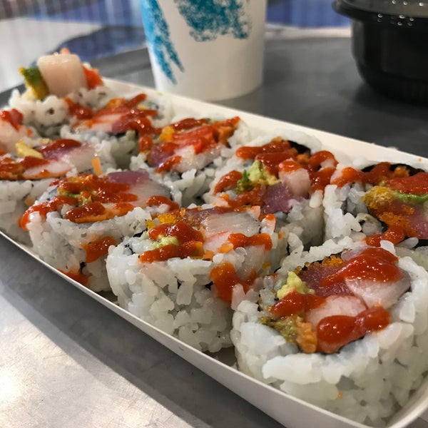 It's hard to go wrong when you can customize every aspect of your sushi roll. Tried multiple combinations myself and every time it's delicious. Lots of variety with ingredients, drinks, etc. 5 stars!